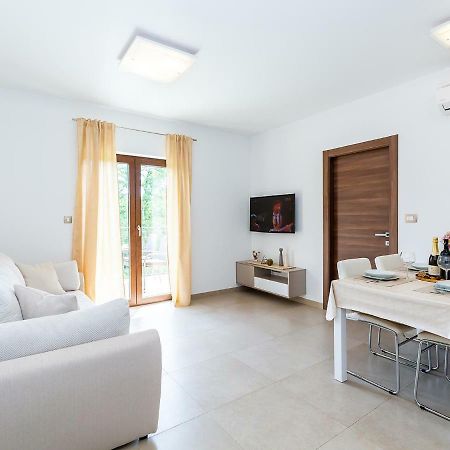 Apartments Gioia 포레치 외부 사진